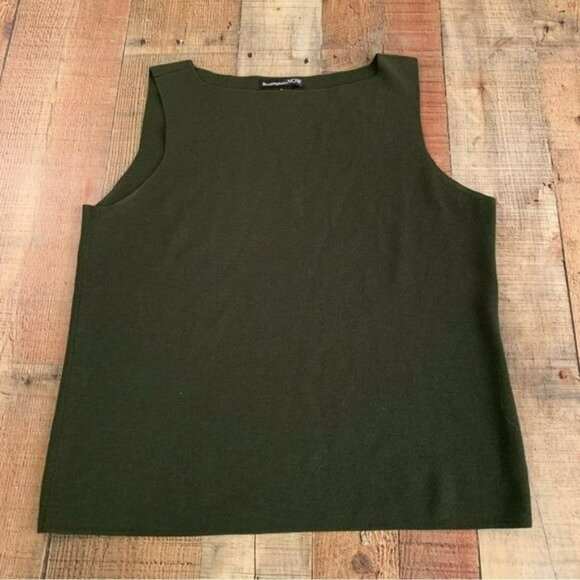 Bloomingdales NOW women's size x-large green wool sleeveless top - Picture 1 of 5